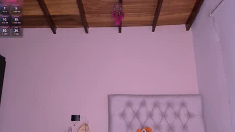 Mariana Roe online show from 03/03/25, 08:21