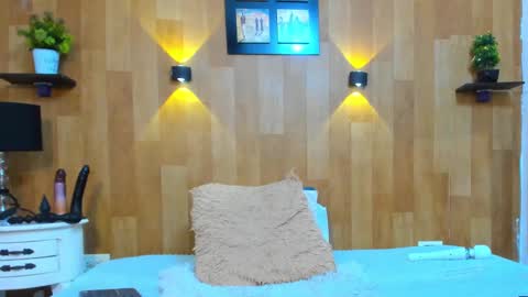 Mariana Angel online show from 02/28/25, 11:01