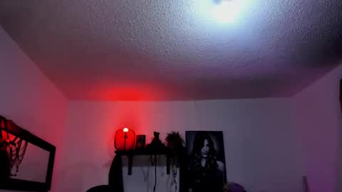 mariana_fadulf_ online show from 02/07/25, 11:34