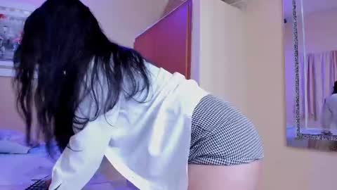 Snapshot of mariana_mauricio chatting on 12/27/24, 08:56 mariana mauricio online show from 12/27/24, 08:56