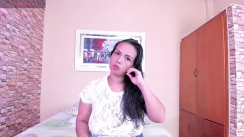 Snapshot of mariana_mauricio chatting on 03/10/25, 02:50 mariana mauricio online show from 03/10/25, 02:50