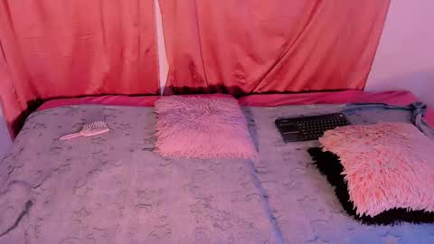 Mariana online show from 11/14/25, 11:09