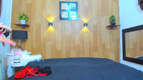 Mariana Angel online show from 12/30/24, 02:19