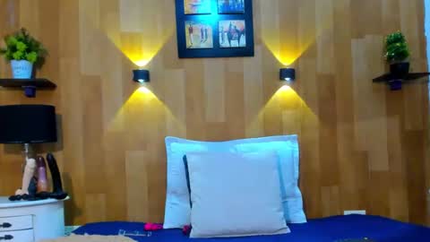 Mariana Angel online show from 02/06/25, 06:56