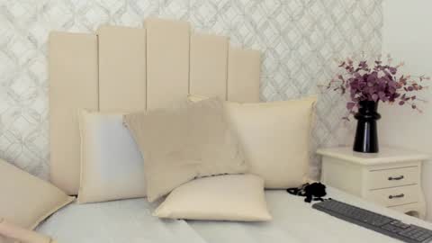 Mariana online show from 02/12/25, 05:16