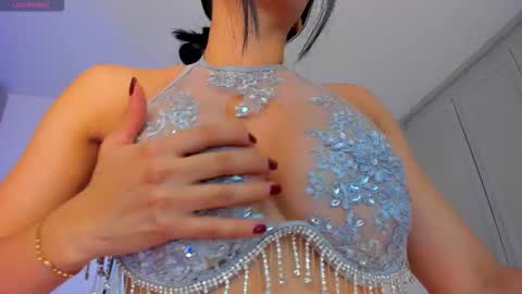 Mariana Silva online show from 11/15/25, 01:14