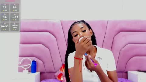 Snapshot of marianrosse chatting on 10/06/25, 08:06 marianrosse online show from 10/06/25, 08:06