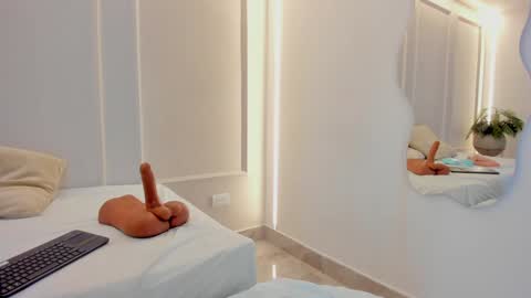 Maria Pettit online show from 12/29/24, 12:23