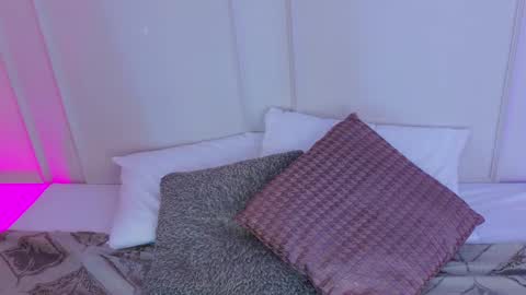 Maria Pettit online show from 09/30/25, 12:21