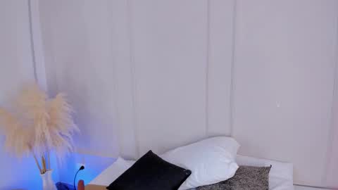 Maria Pettit online show from 11/21/25, 11:53