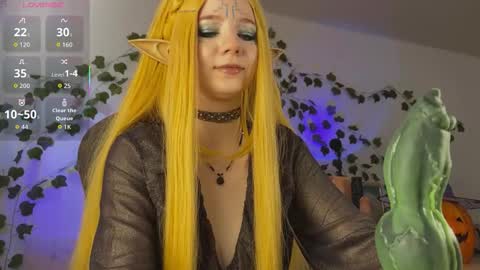 Mariel Gold online show from 10/31/25, 05:52