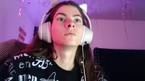 Mariie online show from 01/04/25, 04:32