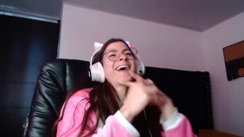 Mariie online show from 01/16/25, 02:51