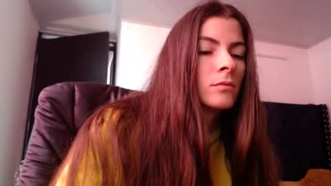 Mariie online show from 02/09/25, 02:50