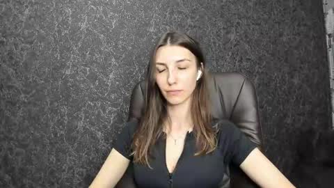 marielleanker online show from 10/02/25, 09:05