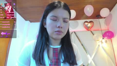 Snapshot of marielqueenx chatting on 01/23/25, 11:58 Viviana online show from 01/23/25, 11:58