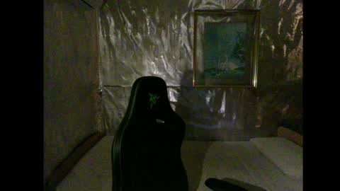 Snapshot of mariettee chatting on 12/17/24, 07:04 Djpegasus online show from 12/17/24, 07:04