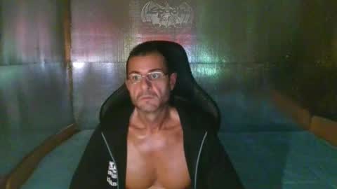 Snapshot of mariettee chatting on 11/19/25, 08:47 Djpegasus online show from 11/19/25, 08:47