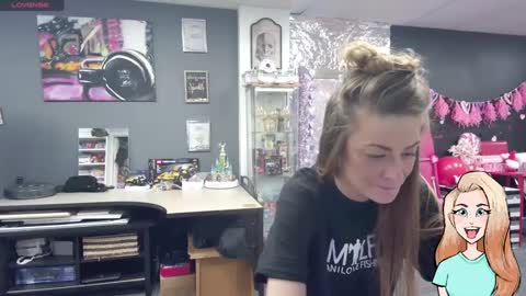 Snapshot of mariewaters chatting on 01/14/25, 12:22 Marie Ann Waters online show from 01/14/25, 12:22