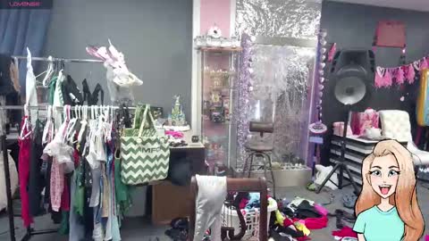 Snapshot of mariewaters chatting on 01/22/25, 04:12 Marie Ann Waters online show from 01/22/25, 04:12