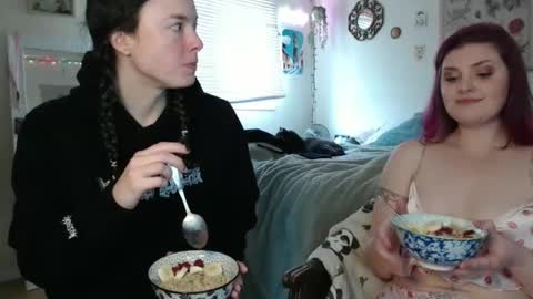 marigoldrue online show from 02/25/25, 08:41