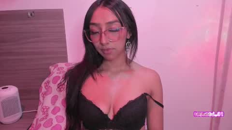 Luna Dulk online show from 02/25/25, 06:36