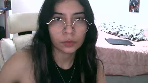 Snapshot of marilove409251 chatting on 09/28/25, 04:51 marilove409251 online show from 09/28/25, 04:51