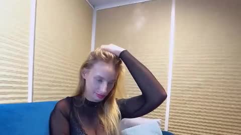 MarilynDevilish online show from 10/09/25, 08:07