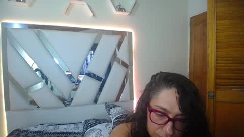 marilynetthan online show from 12/14/24, 04:31