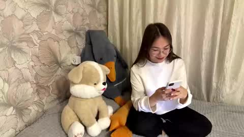 Kira online show from 11/26/25, 08:37