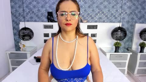 Snapshot of marilynvega77 chatting on 12/14/24, 03:51 Marilyn Vega online show from 12/14/24, 03:51