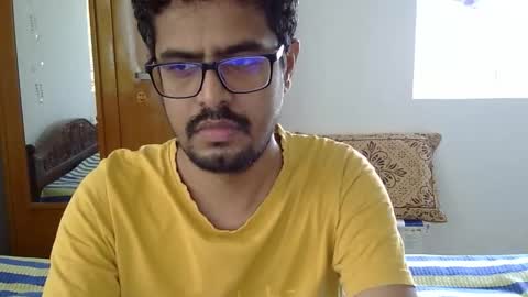 Snapshot of marinavine chatting on 10/02/25, 04:52 The SHY UncutBoy online show from 10/02/25, 04:52