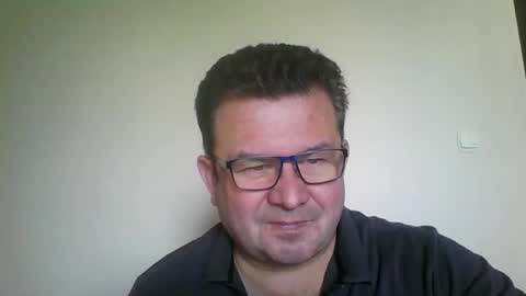Snapshot of mariopolandsex chatting on 09/10/25, 09:20 Sexi Mario online show from 09/10/25, 09:20