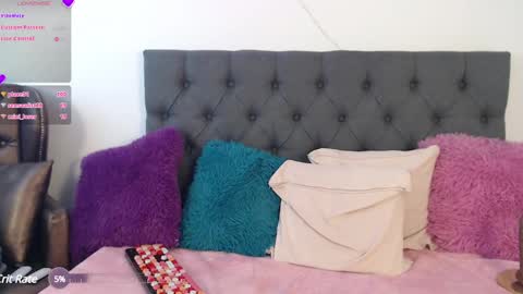 Snapshot of maripao__69 chatting on 01/25/25, 01:30 Paula Maria online show from 01/25/25, 01:30