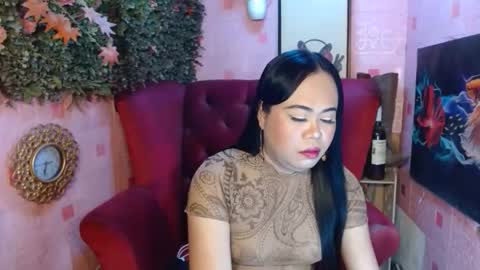 Snapshot of mariposa_911 chatting on 11/08/25, 04:12 LEAH online show from 11/08/25, 04:12