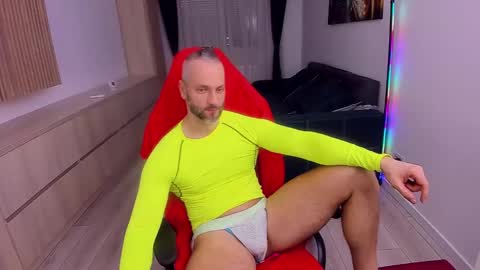 Snapshot of marismuscle chatting on 02/05/25, 08:00 MarisMuscle online show from 02/05/25, 08:00