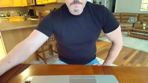 Snapshot of mark48130 chatting on 02/27/25, 08:42 Mark online show from 02/27/25, 08:42