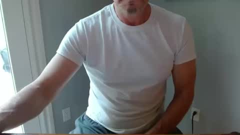 Snapshot of mark48130 chatting on 10/17/25, 08:11 Mark online show from 10/17/25, 08:11