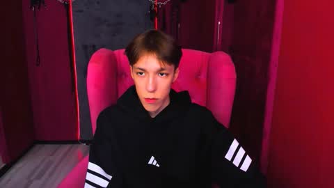 Mark online show from 10/20/25, 10:49