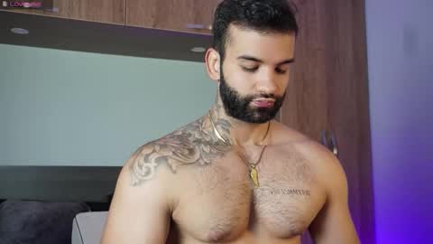 Snapshot of mark_hazze chatting on 10/11/25, 11:25 Mark online show from 10/11/25, 11:25