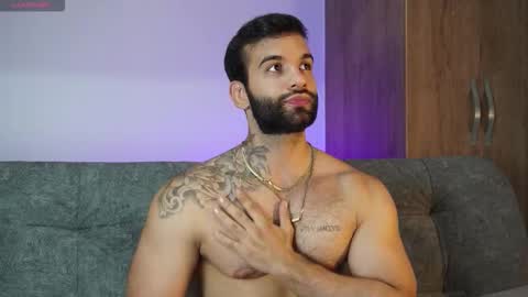 Snapshot of mark_hazze chatting on 11/01/25, 10:56 Mark online show from 11/01/25, 10:56