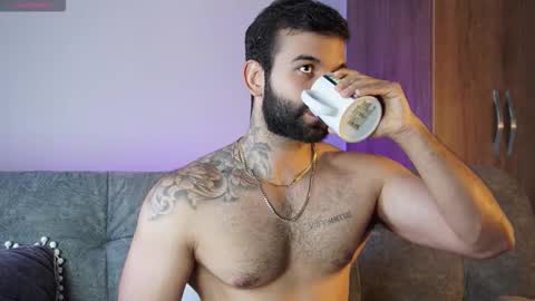 Snapshot of mark_hazze chatting on 11/02/25, 09:50 Mark online show from 11/02/25, 09:50