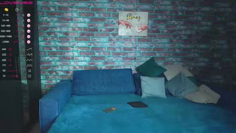 Mark online show from 03/06/25, 03:13