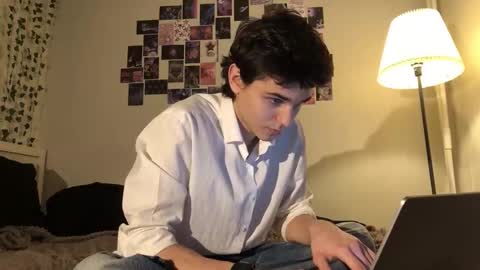 Mark online show from 10/25/25, 12:34