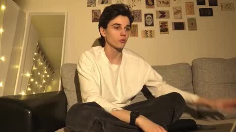 Mark online show from 11/10/25, 05:34