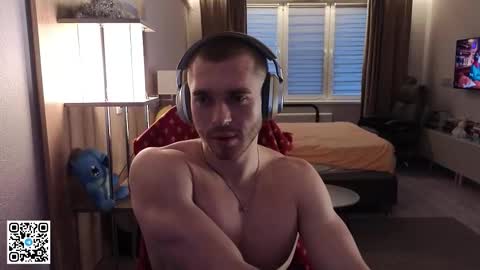 Snapshot of mark_stiff chatting on 11/04/25, 01:54 Mark online show from 11/04/25, 01:54