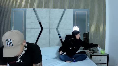 markandphilip  online show from 11/10/25, 12:37