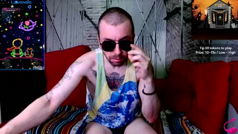 Snapshot of markus_rivas chatting on 10/14/25, 11:05 markus rivas online show from 10/14/25, 11:05