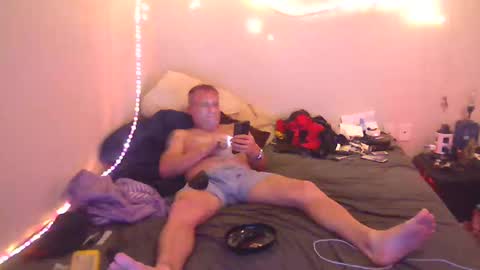 markymark101825061 online show from 12/24/24, 10:33