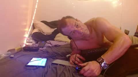 markymark101825061 online show from 01/13/25, 02:50